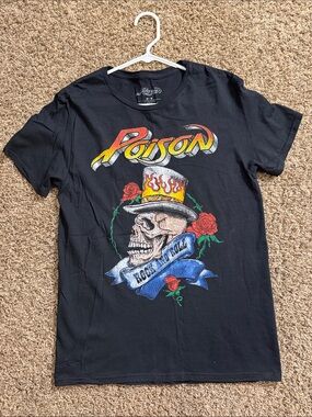 Poison Graphic Size Medium Tee